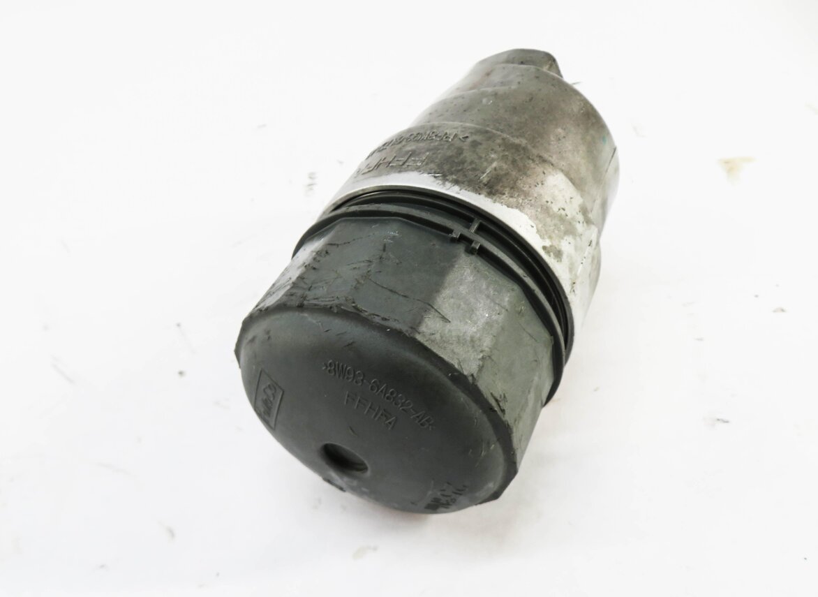 Thumbnail 1: 2010 RANGE ROVER (L322) 5.0L AJ133 SUPERCHARGED V8 ENGINE - OIL FILTER HOUSING