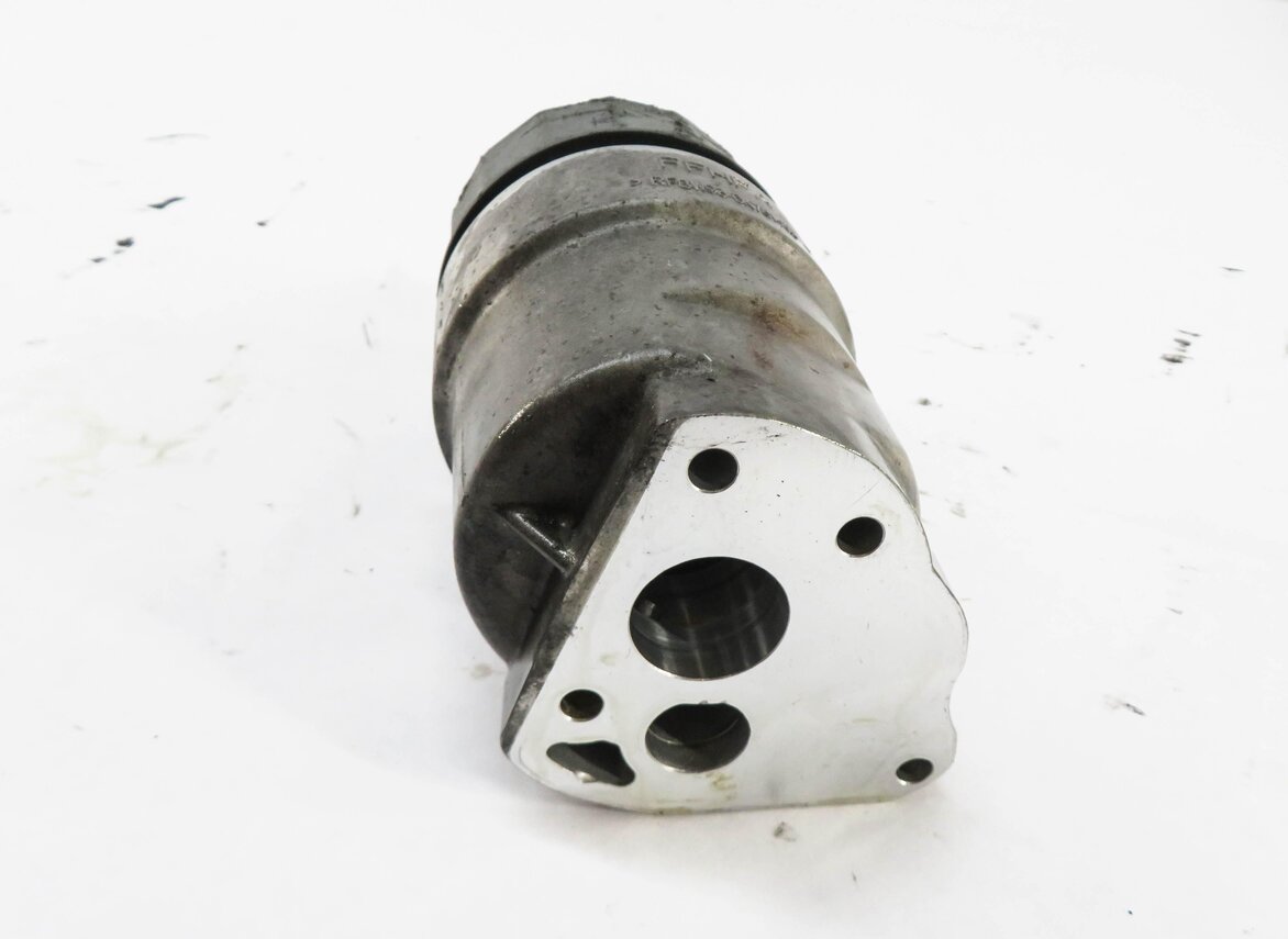 Thumbnail 3: 2010 RANGE ROVER (L322) 5.0L AJ133 SUPERCHARGED V8 ENGINE - OIL FILTER HOUSING