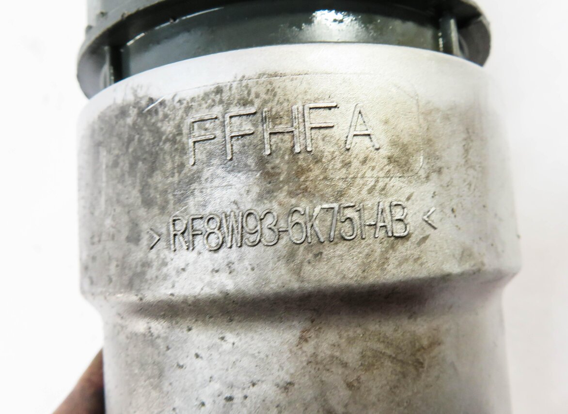 Thumbnail 5: 2010 RANGE ROVER (L322) 5.0L AJ133 SUPERCHARGED V8 ENGINE - OIL FILTER HOUSING