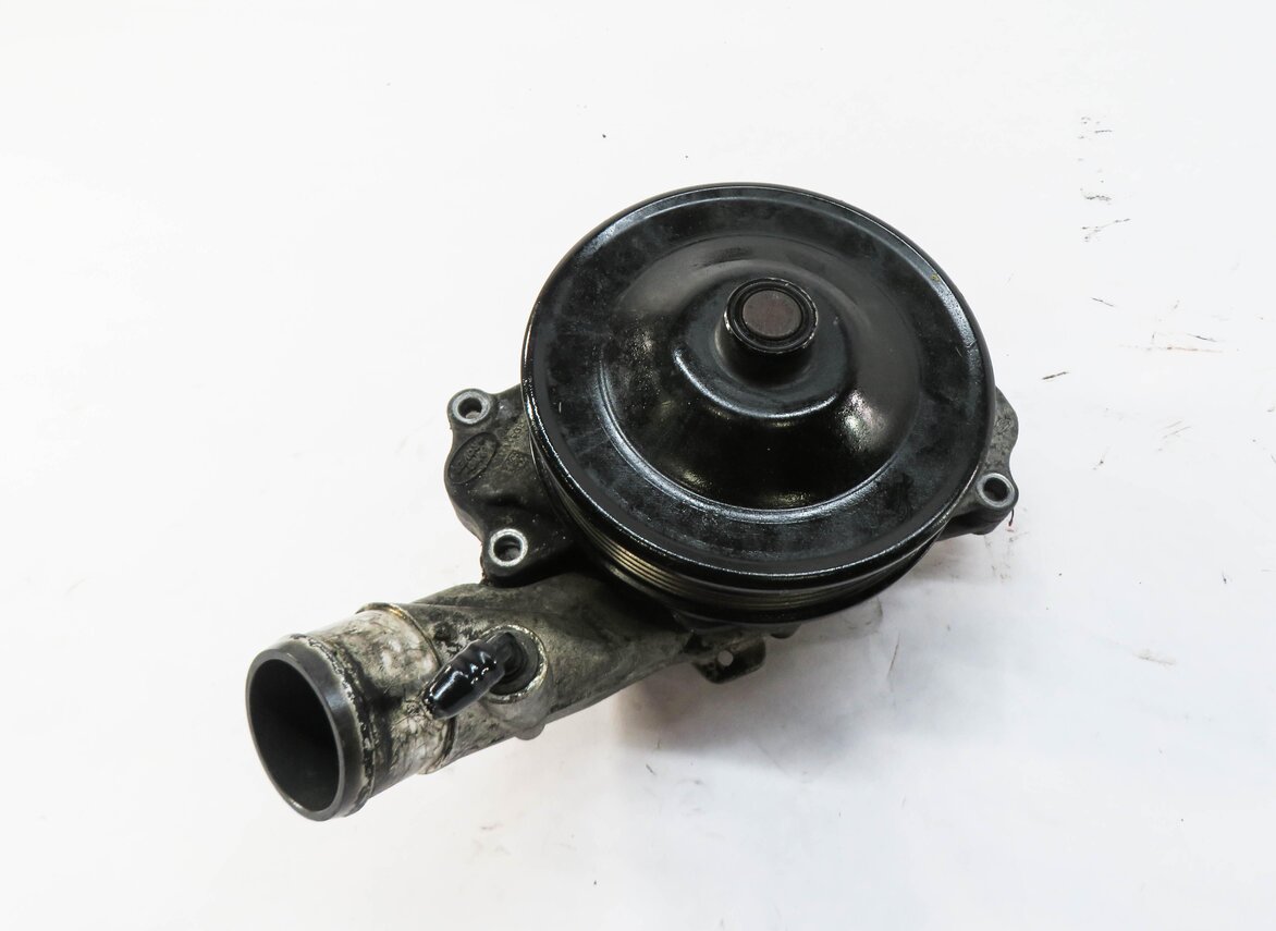 Thumbnail 1: 2010-2017 LR4 - RANGE ROVER SPORT (L320 L322 L494 L404) 3.0L / 5.0L - WATER PUMP