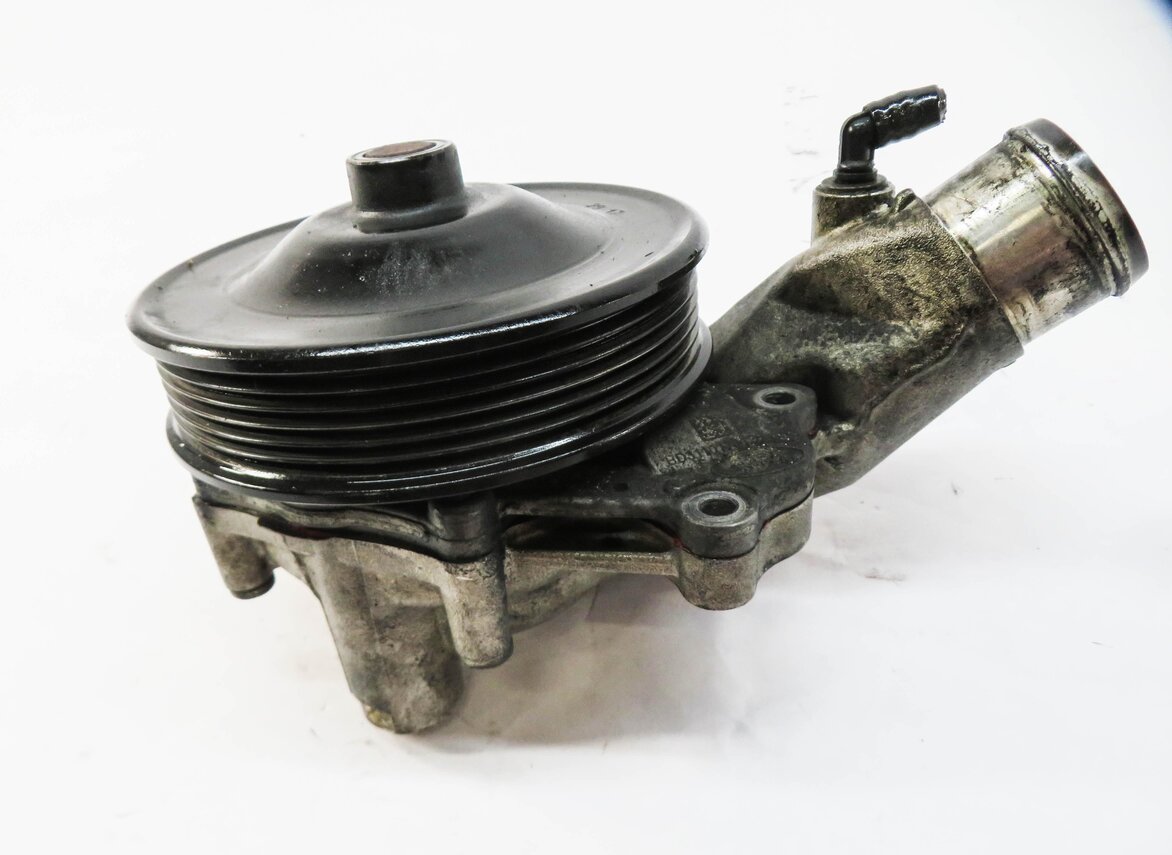 Thumbnail 3: 2010-2017 LR4 - RANGE ROVER SPORT (L320 L322 L494 L404) 3.0L / 5.0L - WATER PUMP