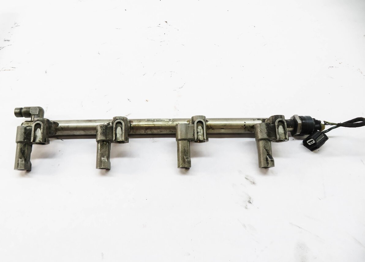 Thumbnail 6: 2010 RANGE ROVER (L322) 5.0L AJ133 SUPERCHARGED V8 ENGINE FUEL RAIL SET w/ LINES