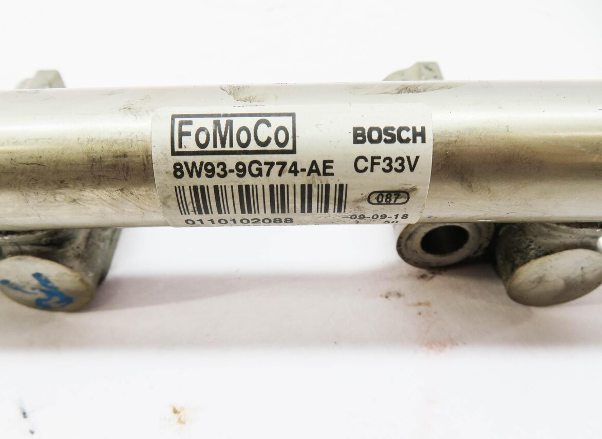 Thumbnail 7: 2010 RANGE ROVER (L322) 5.0L AJ133 SUPERCHARGED V8 ENGINE FUEL RAIL SET w/ LINES