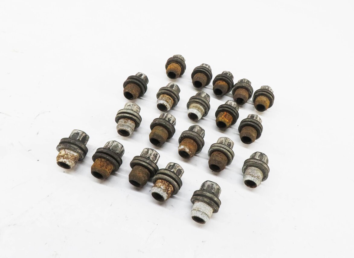 2005-2018 RANGE ROVER / SPORT LR3 LR4 DISCOVERY WHEEL TIRE RIM LUG NUT SET-20