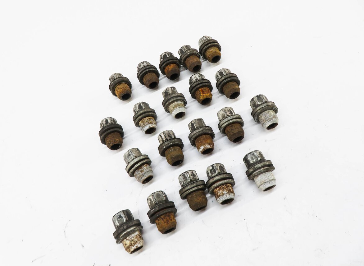 Thumbnail 3: 2005-2018 RANGE ROVER / SPORT LR3 LR4 DISCOVERY WHEEL TIRE RIM LUG NUT SET-20