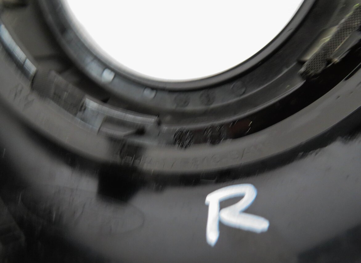 Thumbnail 4: 2010 RANGE ROVER (L322) RIGHT FRONT PASSENGER FOGLIGHT FOG LIGHT GRILLE TRIM