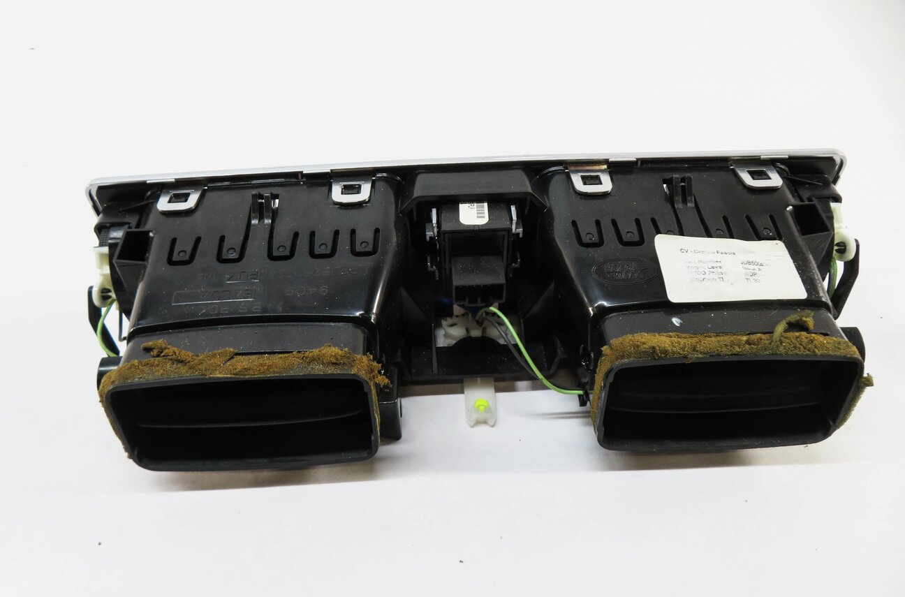 Thumbnail 3: 2010 RANGE ROVER (L322) CENTER DASH HEATER A/C AIR VENT w/ HAZARD & LOCK SWITCH