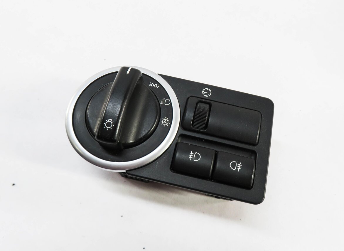2007-2013 RANGE ROVER (L322) HEADLIGHT SWITCH