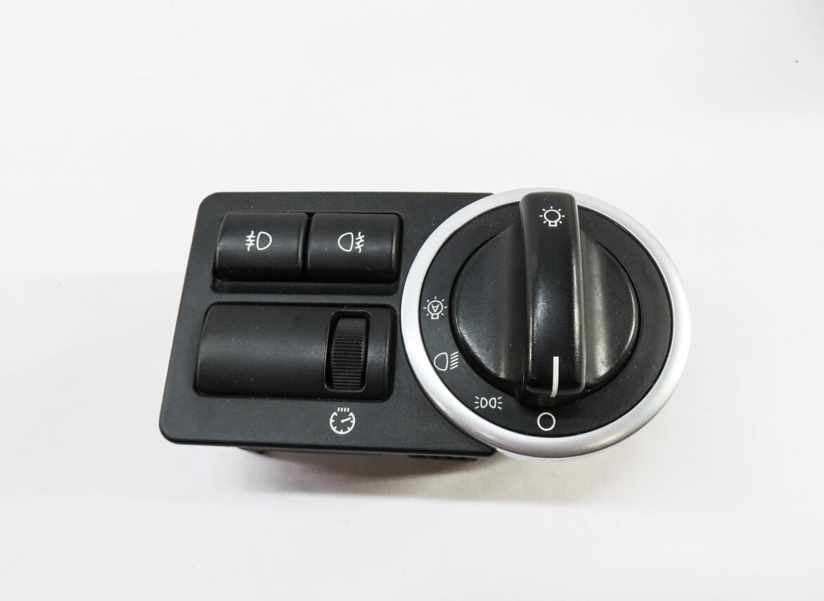 Thumbnail 3: 2007-2013 RANGE ROVER (L322) HEADLIGHT SWITCH