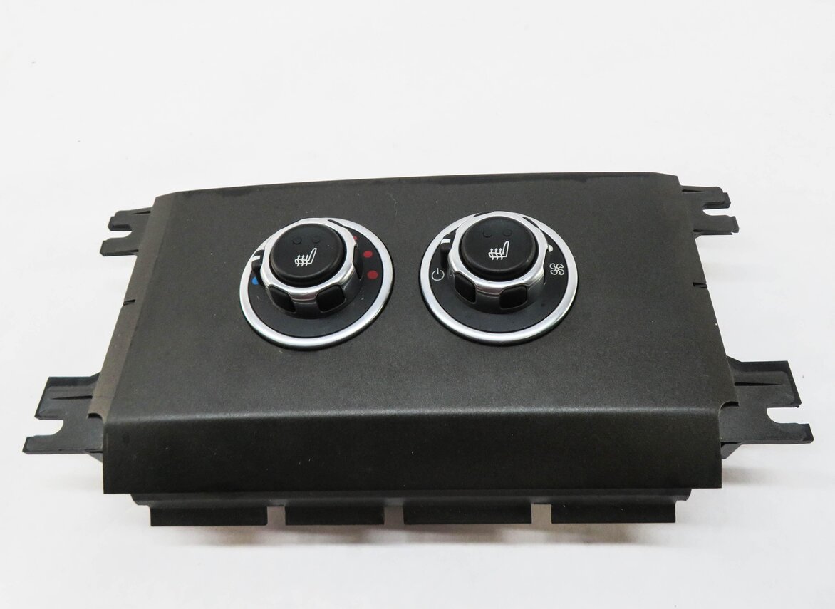 Thumbnail 2: 2010-2012 RANGE ROVER (L322) REAR HEATER A/C CLIMATE TEMPERATURE CONTROL PANEL