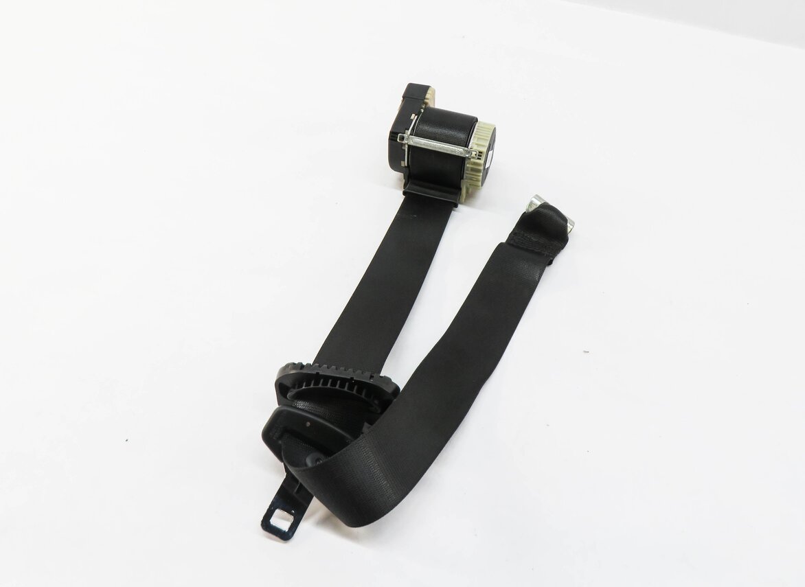 2010 RANGE ROVER (L322) REAR SEAT - LEFT SEATBELT RETRACTOR (BLACK)