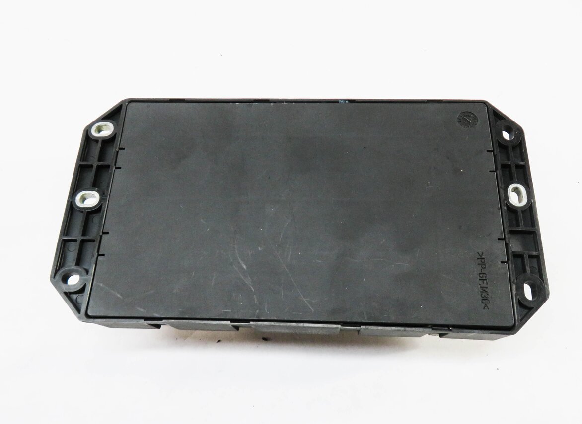 Thumbnail 3: 2010 RANGE ROVER (L322) REAR FUSE BOX