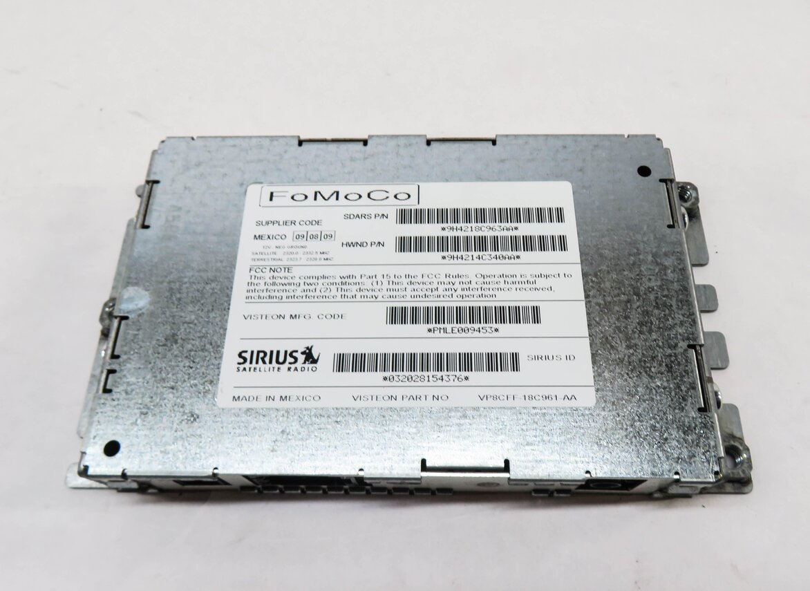 Thumbnail 2: 2007-2012 LR3 - RANGE ROVER SPORT (L320) SIRIUS SATELLITE RADIO RECEIVER MODULE