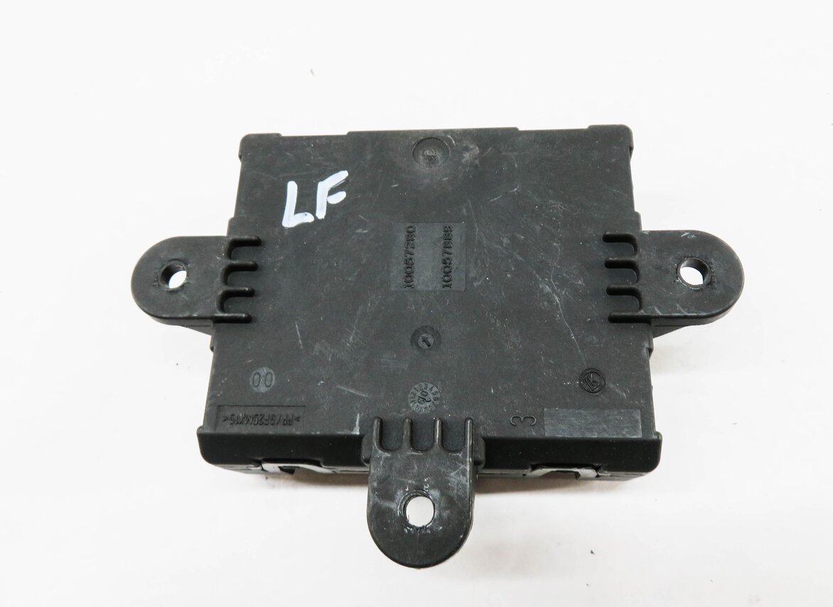 Thumbnail 3: 2010 RANGE ROVER (L322) LEFT FRONT DRIVER DOOR CONTROL MODULE
