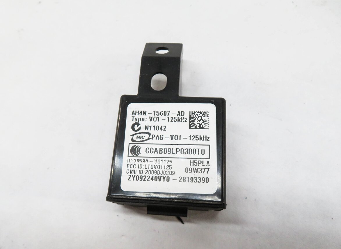 Thumbnail 7: 10-12 RANGE ROVER (L322) 5.0L SUPERCHARGED ENGINE IMMOBILIZER MODULE KEY SET