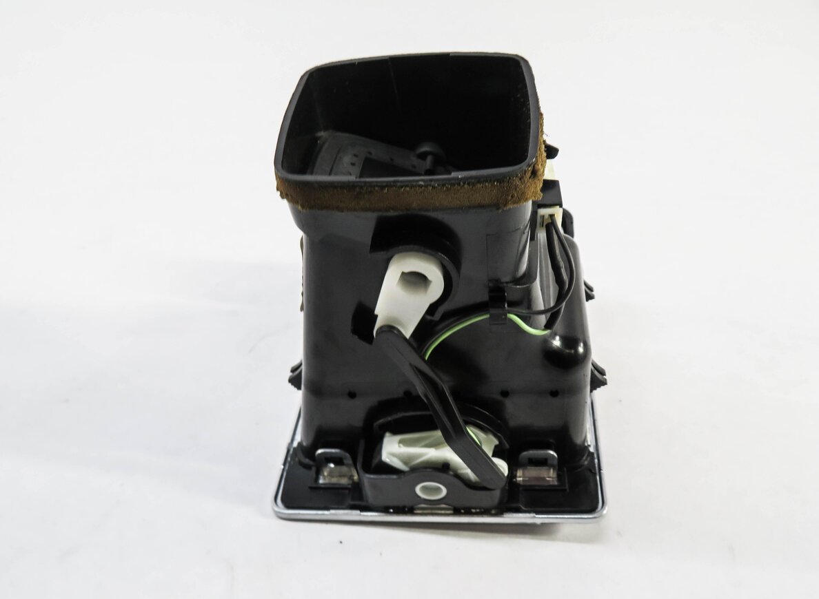 Thumbnail 5: 2010 RANGE ROVER (L322) LEFT FRONT DRIVER OUTER DASH HEATER A/C AIR VENT