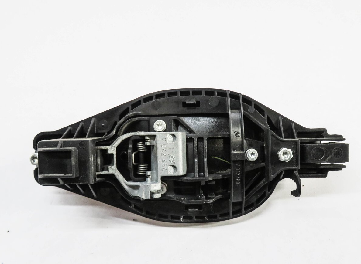 Thumbnail 4: 2010-2012 RANGE ROVER (L322) FRONT / REAR - PASSENGER DOOR HANDLE (BLACK 820)