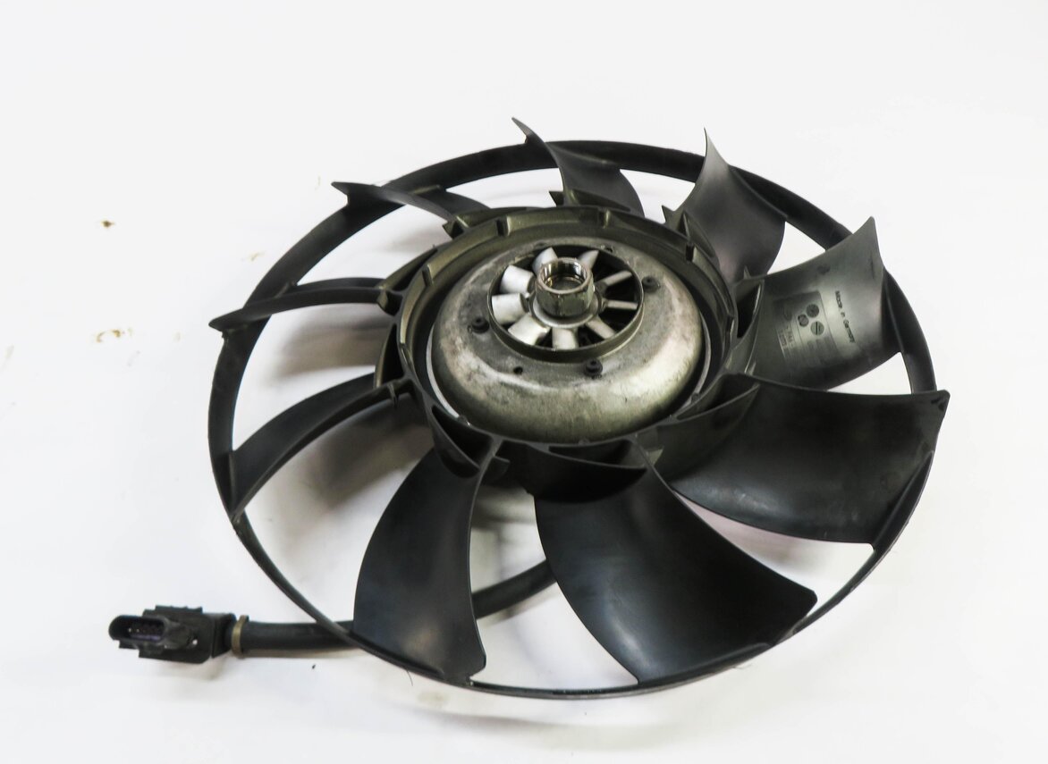 Thumbnail 4: 2010-2018 RANGE ROVER SPORT LR4 - 3.0L / 5.0L SUPERCHARGED ENGINE COOLING FAN