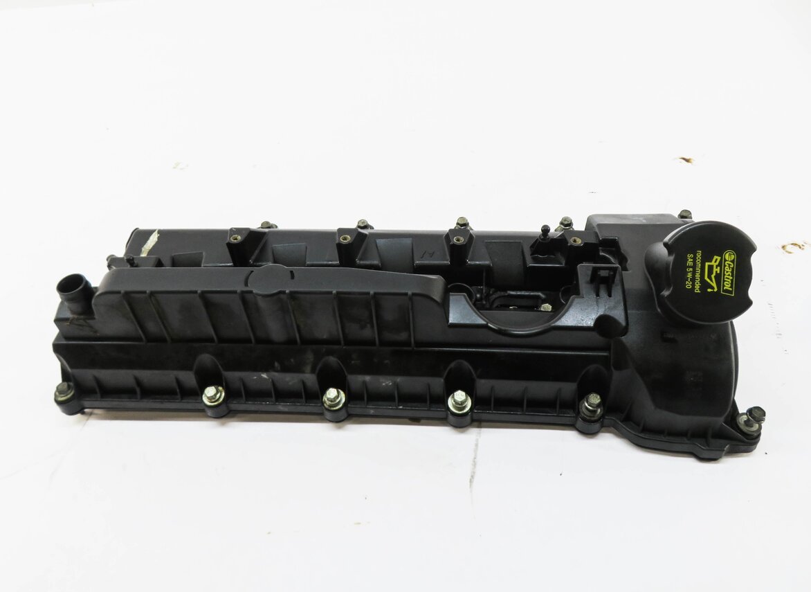Thumbnail 2: 10-18 RANGE ROVER SPORT (L320 L322 L494 L405) 5.0L V8 - LEFT ENGINE VALVE COVER