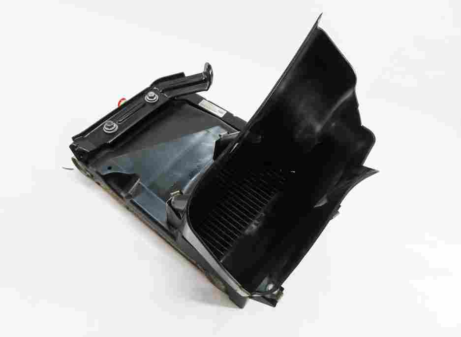 10-12 RANGE ROVER (L322) 5.0L V8 SUPERCHARGED ENGINE - AUX AUXILIARY RADIATOR