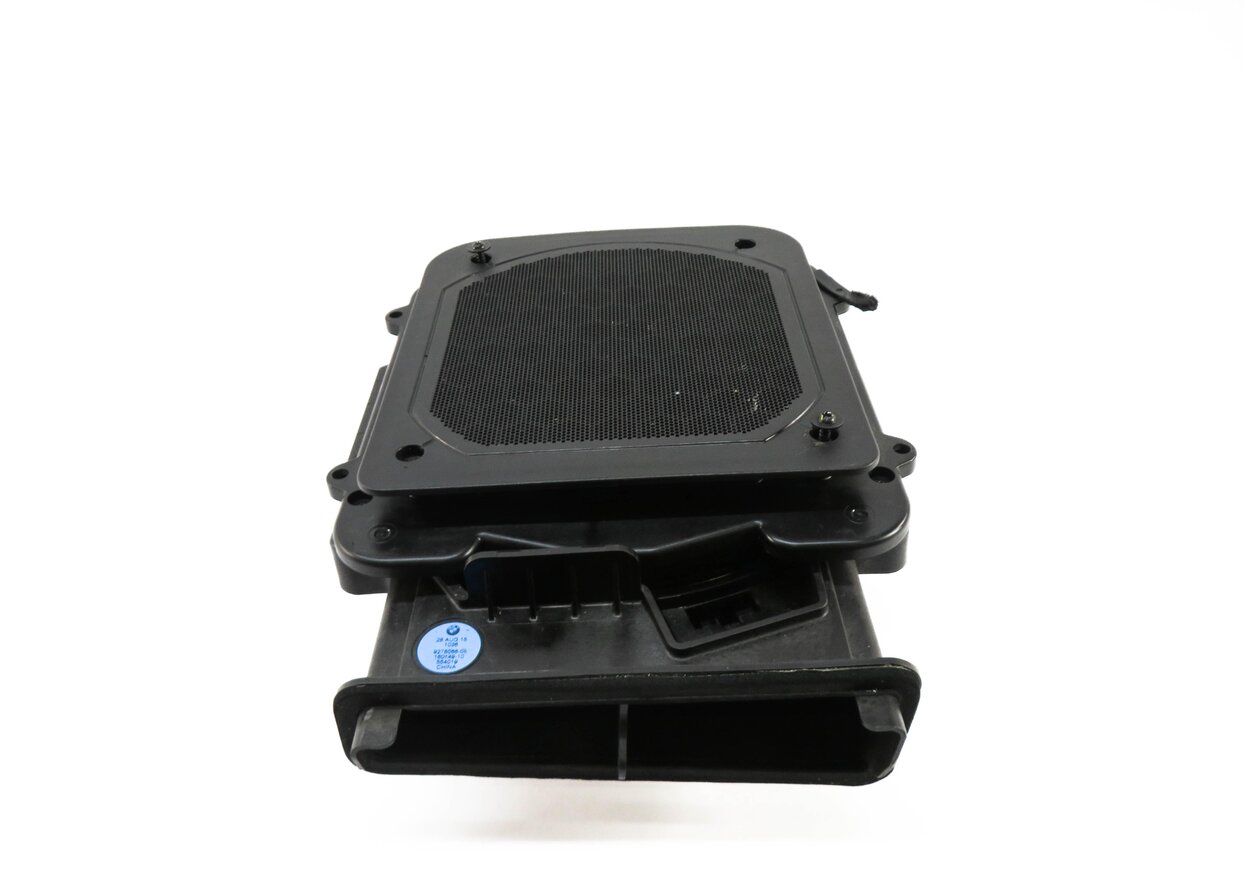 Thumbnail 2: 2016 BMW X1 (F48) RIGHT FRONT PASSENGER SUB SUBWOOFER SPEAKER