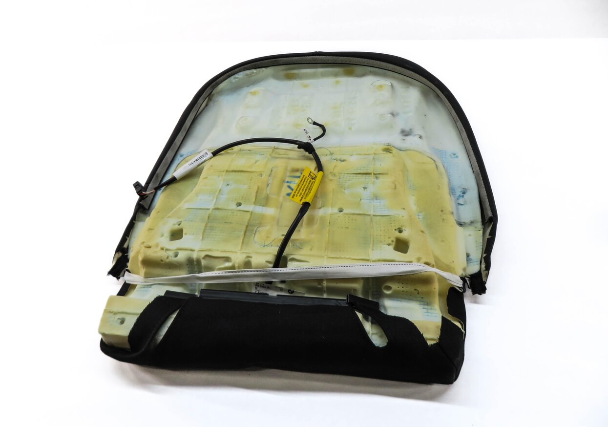 Thumbnail 5: 2016 BMW X1 (F48) RIGHT FRONT PASSENGER LOWER BOTTOM SEAT SKIN ONLY (BLACK)