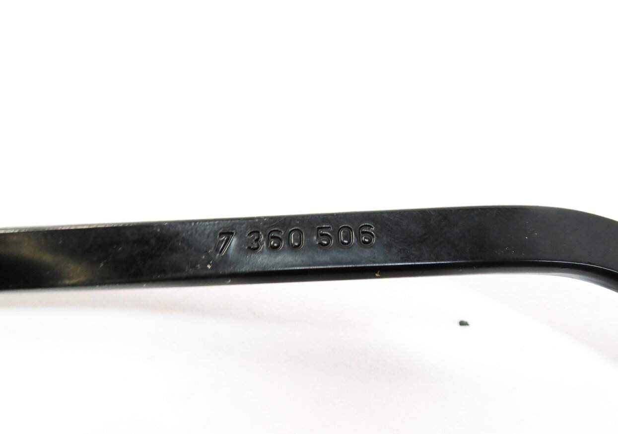 Thumbnail 4: 2016-2021 BMW X1 (F48) FRONT LEFT & RIGHT WINDSHIELD WIPER ARM SET-2