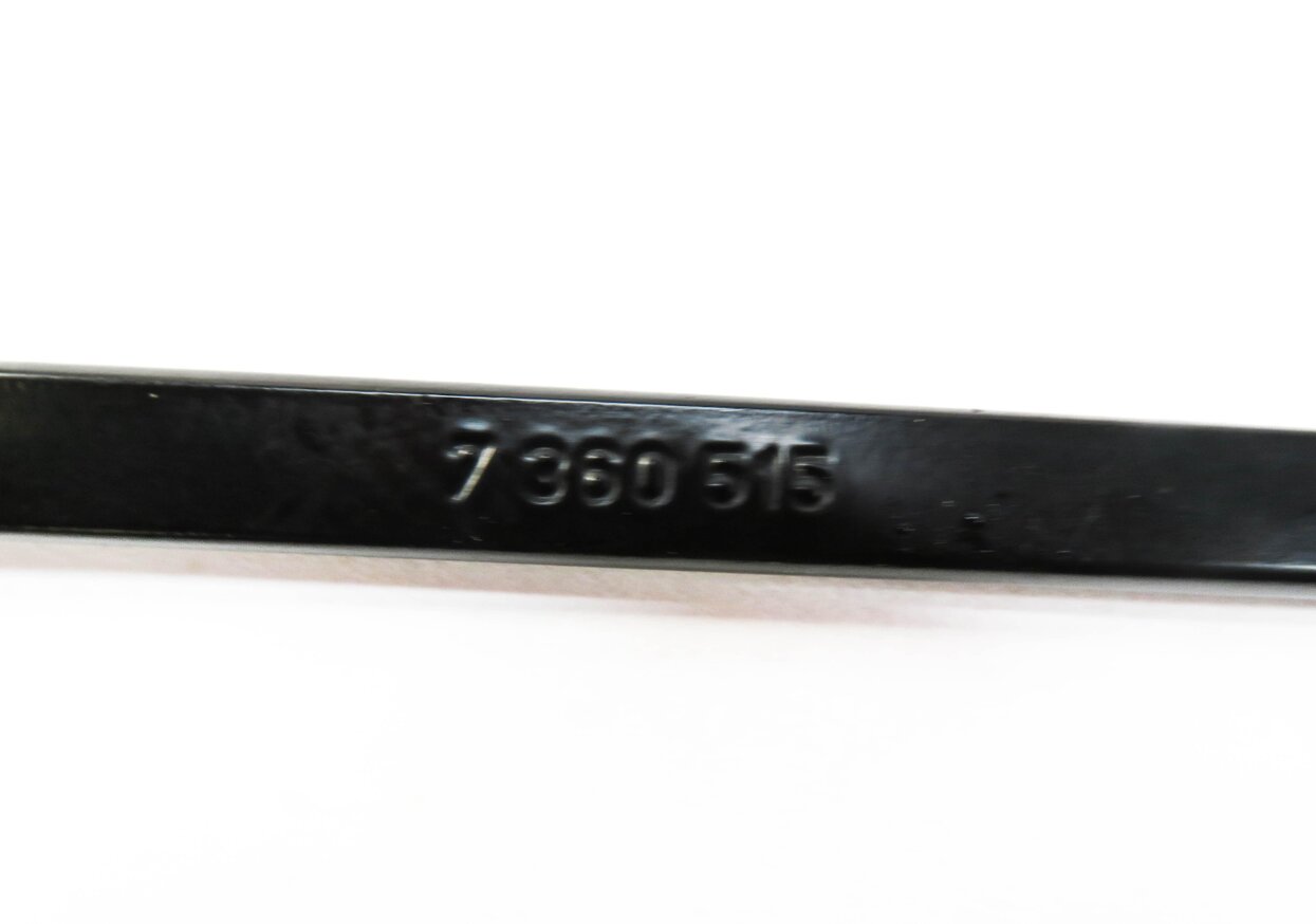 Thumbnail 5: 2016-2021 BMW X1 (F48) FRONT LEFT & RIGHT WINDSHIELD WIPER ARM SET-2