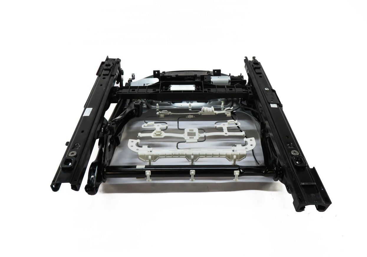 Thumbnail 4: 2016-2019 BMW X1 (F48) RIGHT FRONT PASSENGER SEAT TRACK w/ MOTORS (NON SPORT)