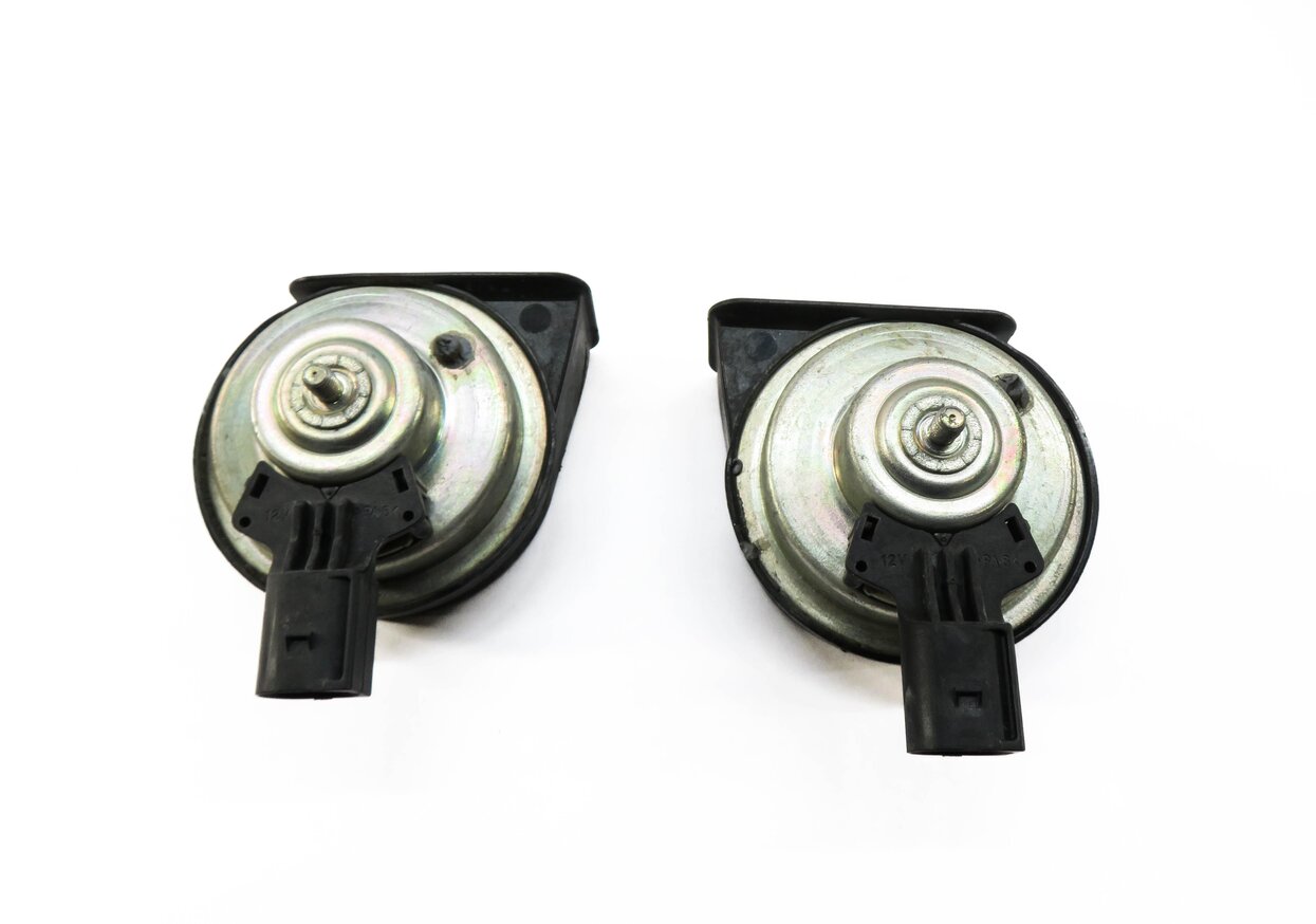 Thumbnail 3: 2016-2021 BMW X1 (F48) HIGH & LOW TONE SAFETY HORN SET-2