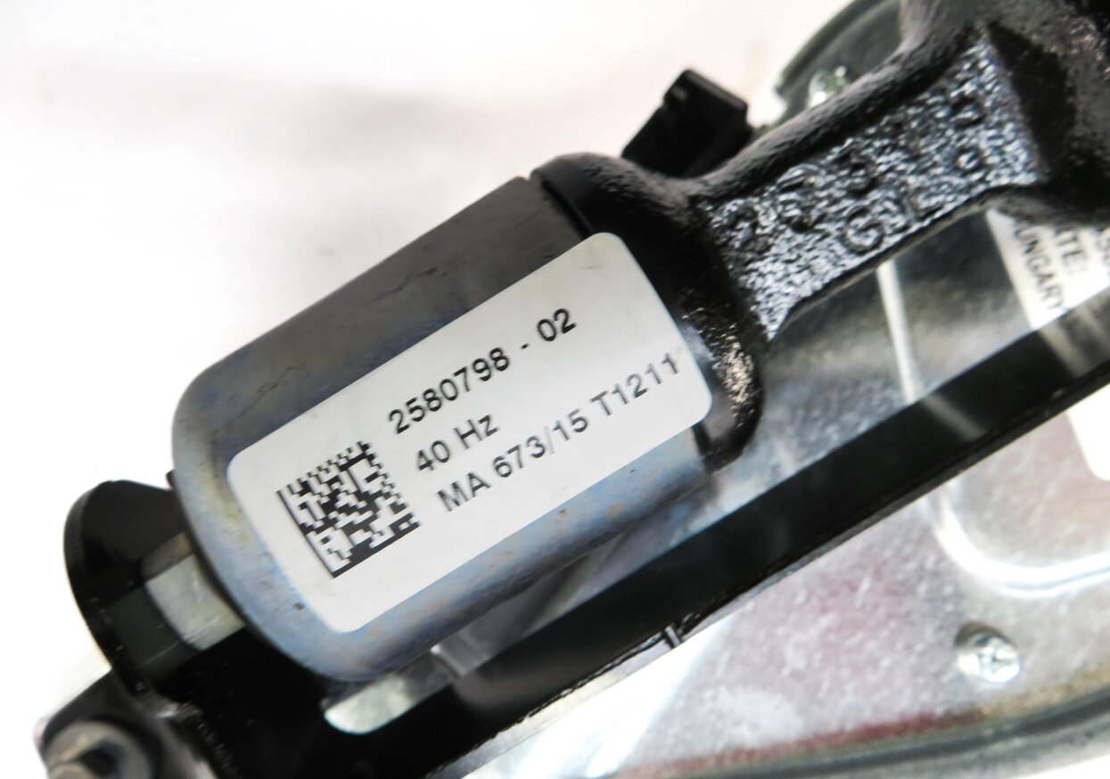 Thumbnail 5: 2016-2020 BMW X1 X2 (F39 F48) REAR WIPER MOTOR