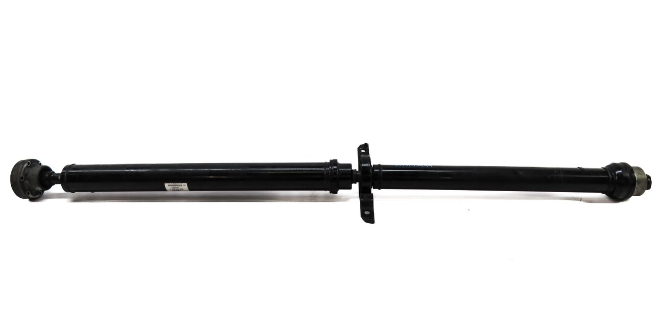 Thumbnail 2: 2011-2012 AUDI Q5 (B8 8R) 8spd - REAR DRIVESHAFT DRIVELINE DRIVE LINE SHAFT