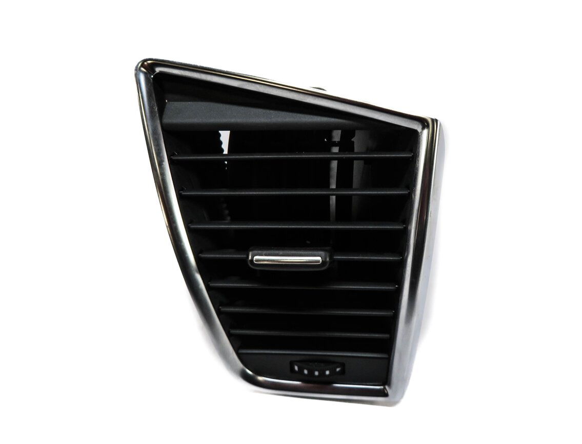 Thumbnail 2: 2011 AUDI Q5 (B8 8R) RIGHT FRONT PASSENGER DASH HEATER A/C AIR VENT
