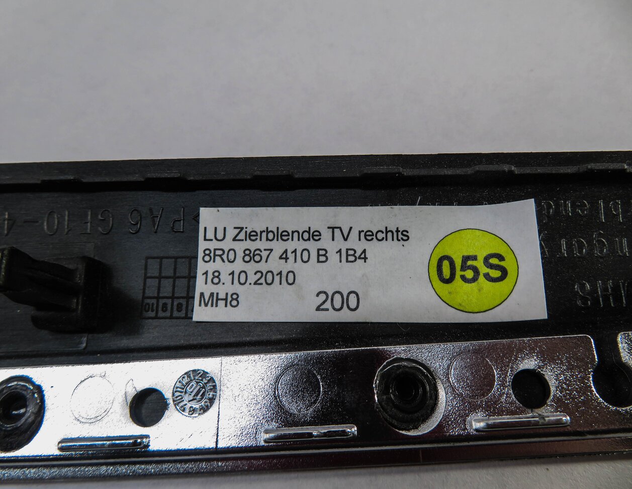 Thumbnail 15: 2011 AUDI Q5 (B8 8R) DASH DOOR CONSOLE INTERIOR WOOD TRIM SET (WALNUT WOOD)
