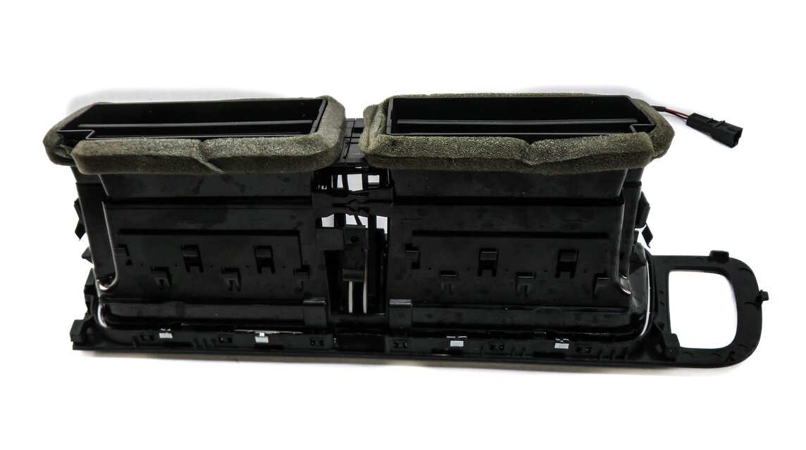 Thumbnail 4: 2011 AUDI Q5 (B8 8R) FRONT CENTER DASH HEATER A/C AIR VENT