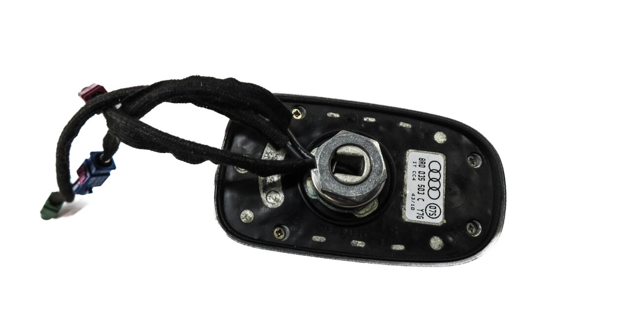 Thumbnail 4: 2009-2012 AUDI Q5 (8R) AM/FM RADIO STEREO SHARK FIN ANTENNA (QUARTZ GRAY Q4)