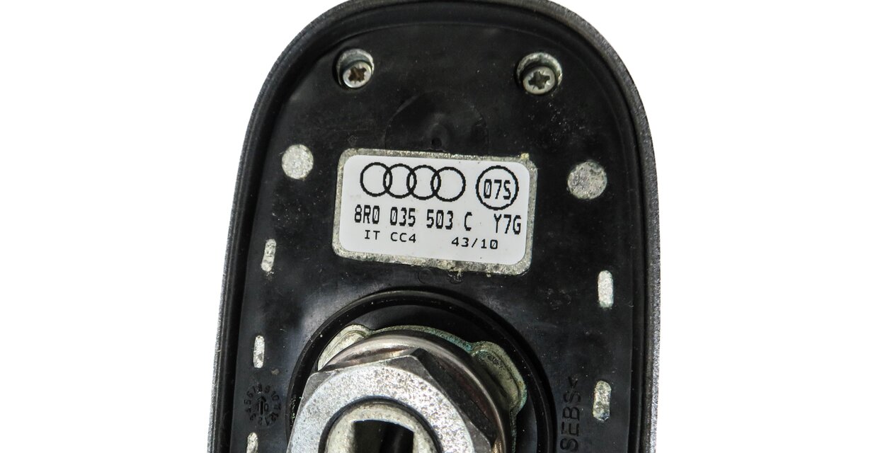 Thumbnail 5: 2009-2012 AUDI Q5 (8R) AM/FM RADIO STEREO SHARK FIN ANTENNA (QUARTZ GRAY Q4)