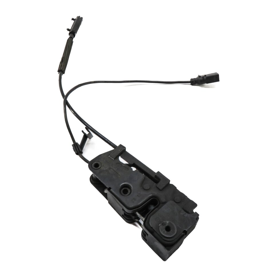 2011 AUDI Q5 (B8 8R) FRONT LOWER HOOD LOCK LATCH STRIKER