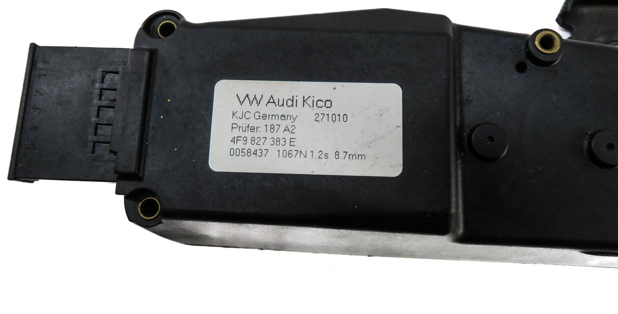 Thumbnail 4: 2011 AUDI Q5 (B8 8R) REAR TRUNK LOCK LATCH ACTUATOR STRIKER PLATE