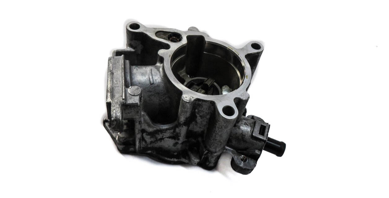 2011 AUDI Q5 (B8 8R) 2.0L CAEB TURBO ENGINE - BRAKE VACUUM PUMP