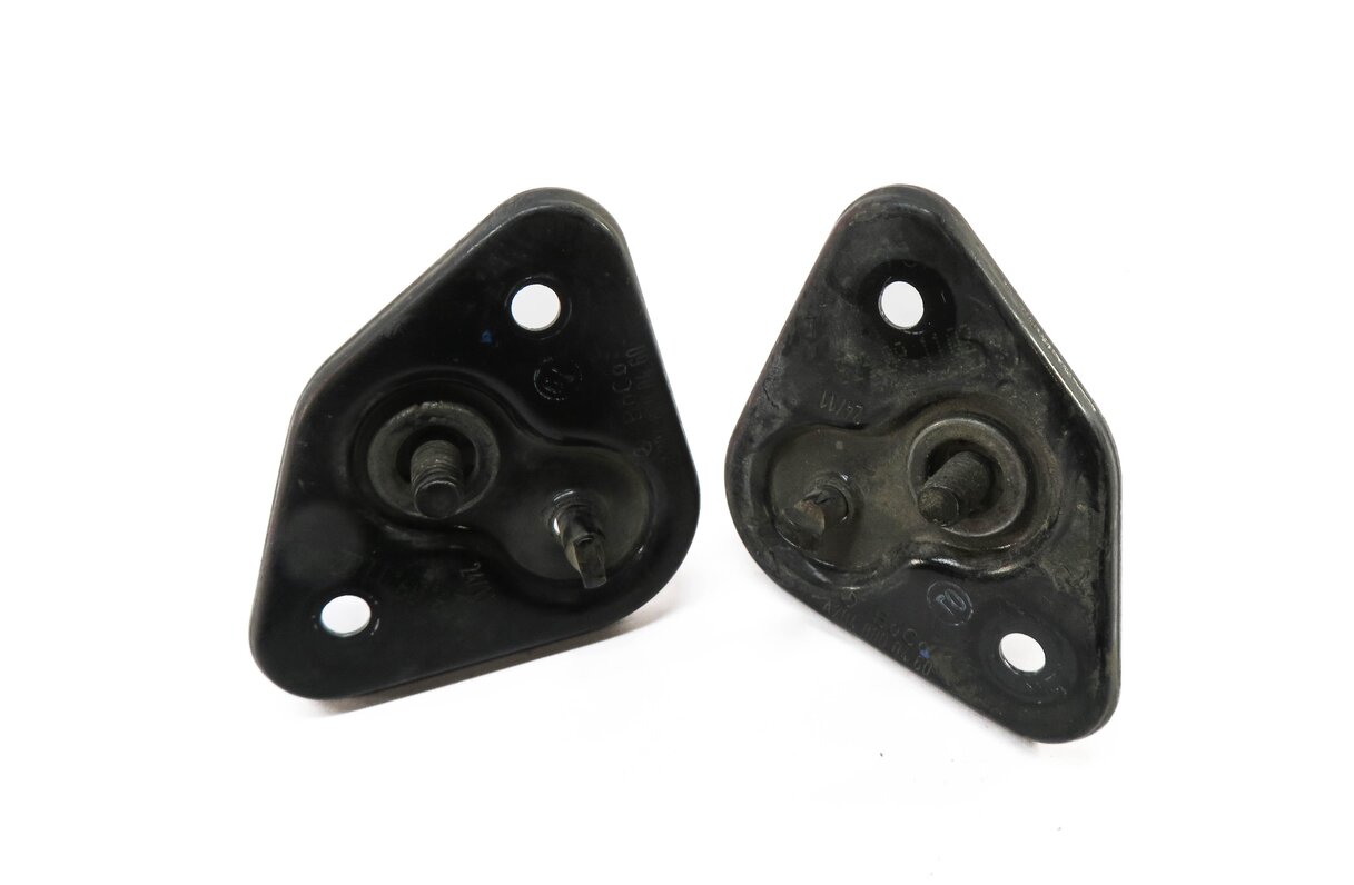 Thumbnail 3: 2012 MERCEDES GLK350 (X204) FRONT HOOD SAFETY LATCH STRIKER PLATE SET-3