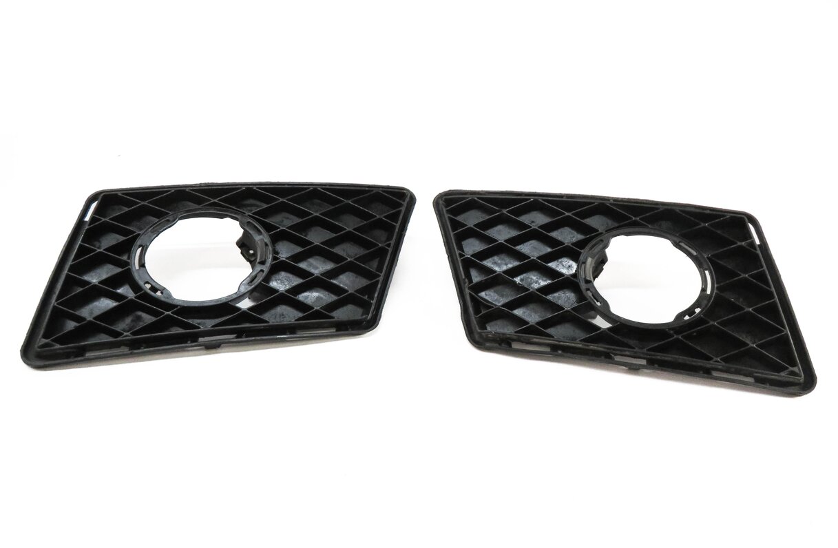 Thumbnail 2: 2012 MERCEDES GLK350 (X204) FRONT LEFT & RIGHT FOGLIGHT GRILLE TRIM SET-2