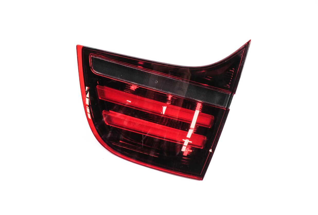 2013-2014 BMW X6 X6M (E71 E72) RIGHT PASSENGER INNER TAILLIGHT LIGHT LAMP
