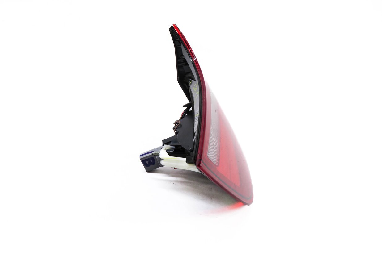 Thumbnail 4: 2013-2014 BMW X6 X6M (E71 E72) RIGHT PASSENGER INNER TAILLIGHT LIGHT LAMP