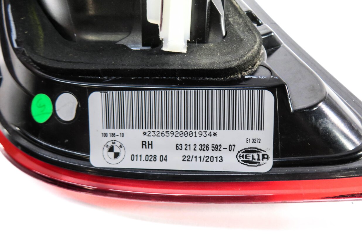 Thumbnail 6: 2013-2014 BMW X6 X6M (E71 E72) RIGHT PASSENGER INNER TAILLIGHT LIGHT LAMP