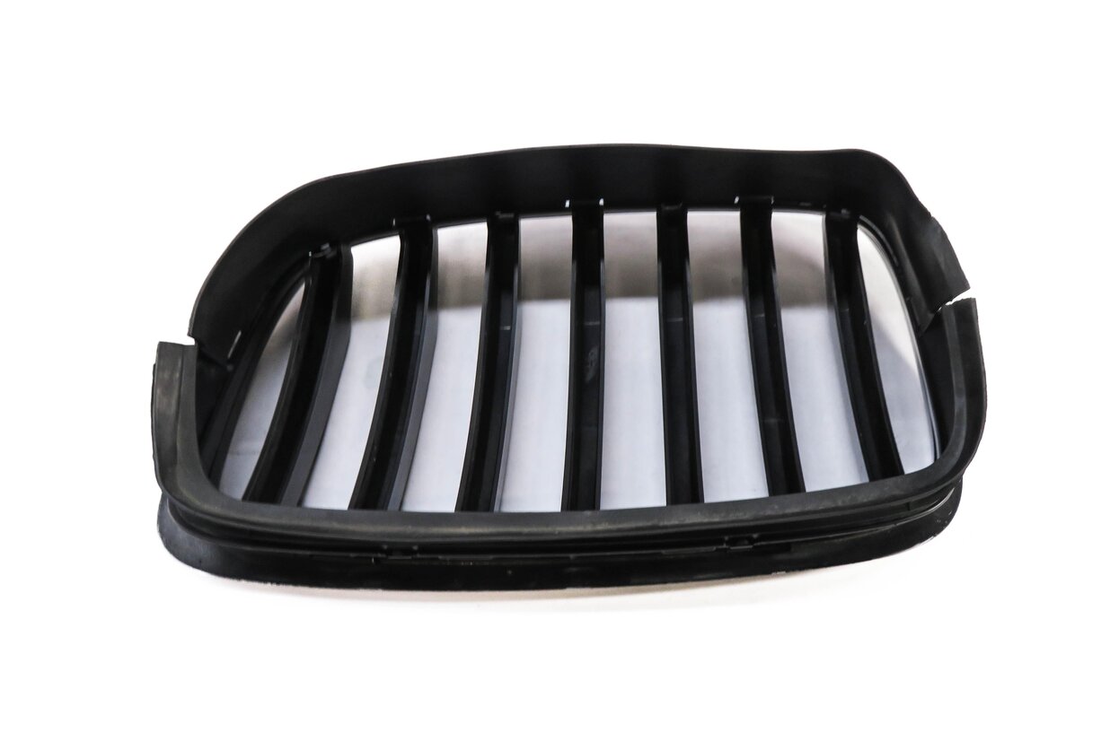Thumbnail 4: 2013-2014 BMW X6 (E71) RIGHT FRONT PASSENGER HOOD VENT GRILLE TRIM (BLACK)