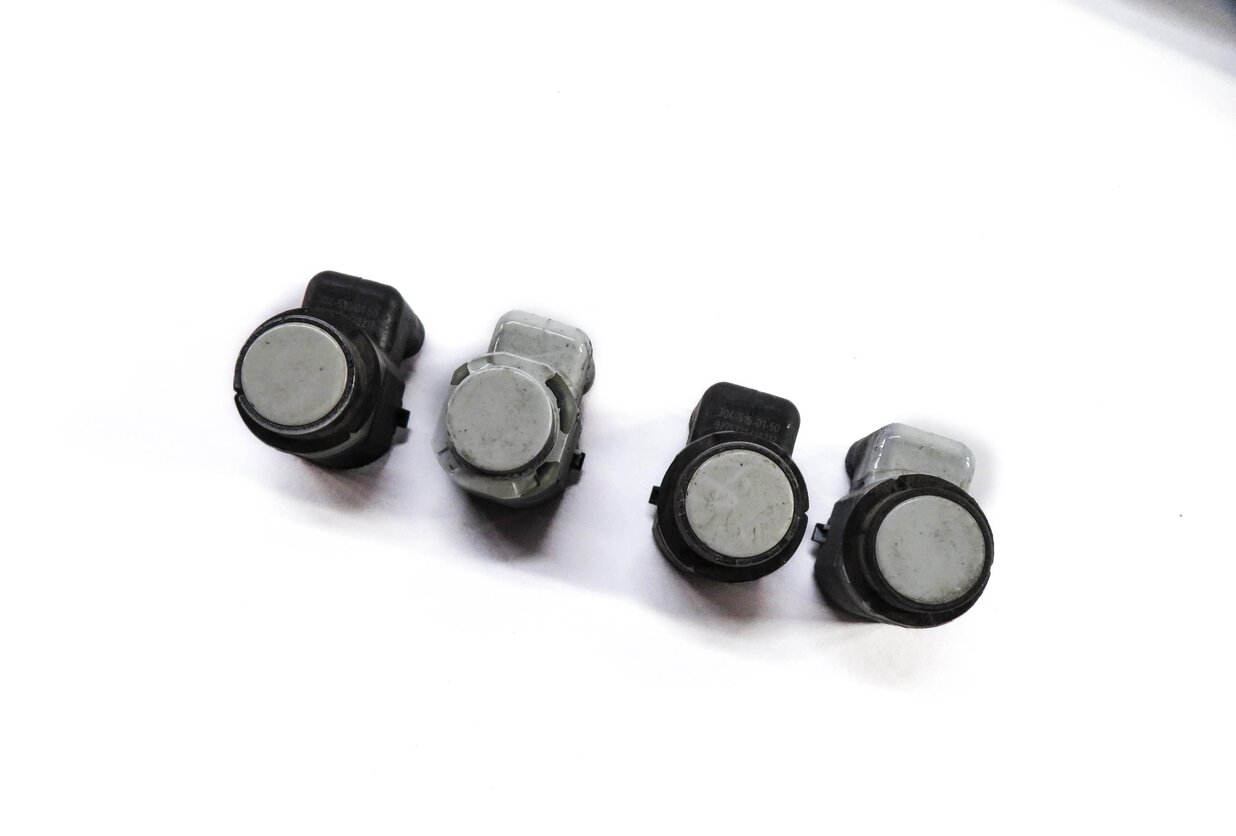 2013 BMW X6 (E71) REAR PDC PARK DISTANCE SENSOR SET w/ HARNESS (ALPINE WHITE)