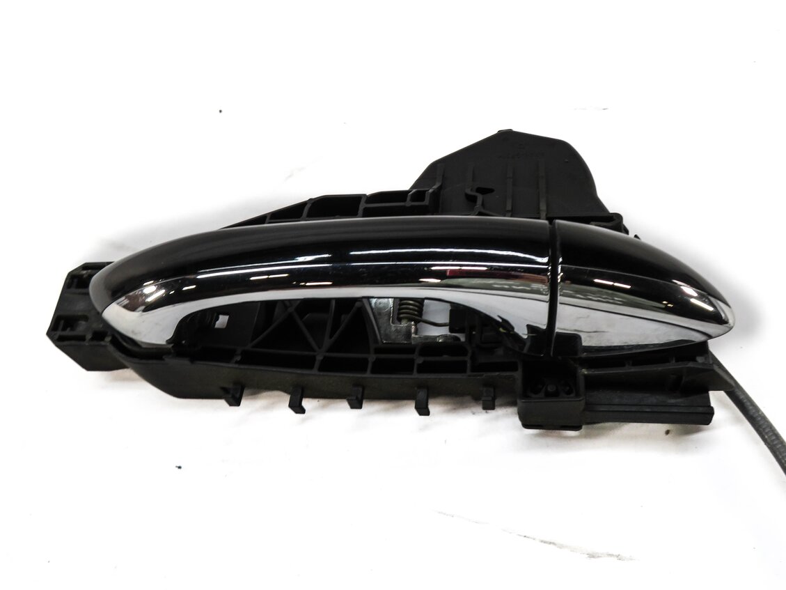 Thumbnail 3: 2008 MERCEDES GL450 (X164) RIGHT FRONT PASSENGER DOOR HANDLE (BLACK 040U)
