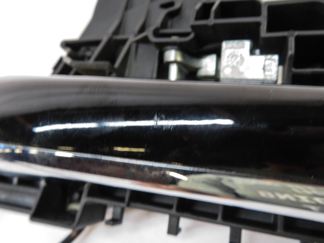 Thumbnail 6: 2008 MERCEDES GL450 (X164) LEFT FRONT DRIVER DOOR HANDLE (BLACK 040U)