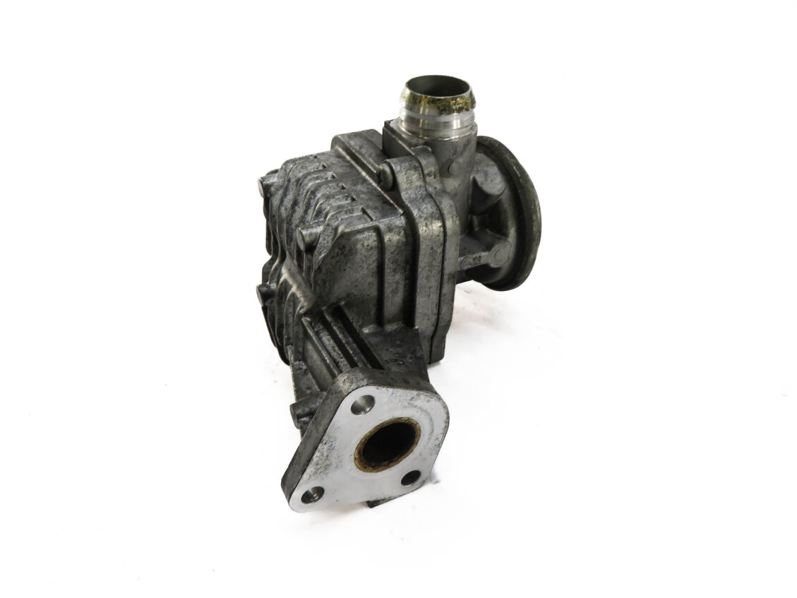 Thumbnail 4: 2008 MERCEDES GL450 (X164) 4.6L M273 ENGINE - RIGHT AIR CHECK VALVE